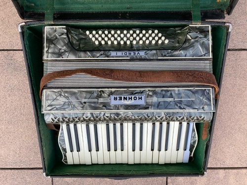 Accordion ziehharmonika - accordion,