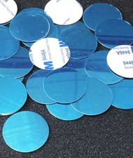 3× Metallplättchen für