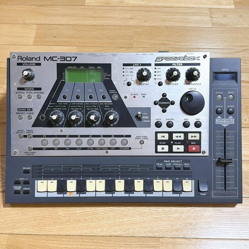 Roland 307 groovebox aus - groovebox,