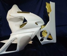 Rennverkleidung mit Höcker