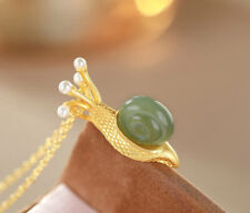 B23 Schnecke mit grüner Jade 925 Sterling Silber vergoldet Anhänger Halskette