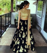 Fashnixy Schwarzer Lehenga