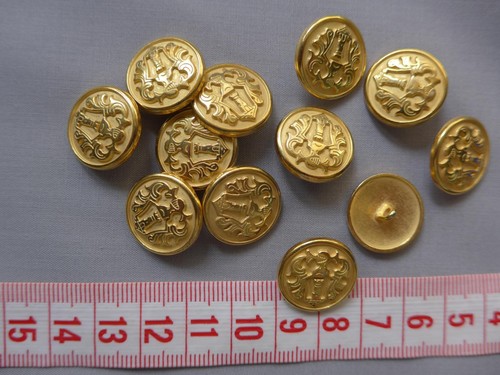 Trachtenknopf goldfarben mit