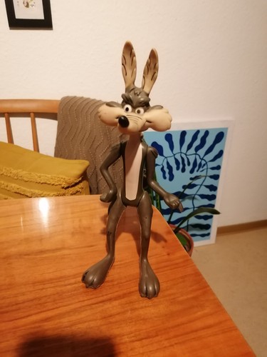 Warner bros wile coyote - wile, e