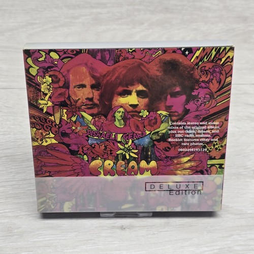 Cream disraeli gears - -,