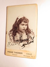 kleines Mädchen - Portrait /