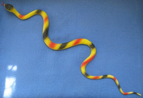 Gummischlange gelb rot und - gelb,,