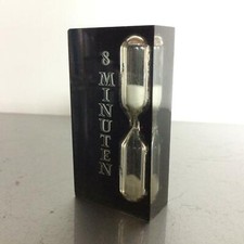 Sanduhr EI in Kunstharz