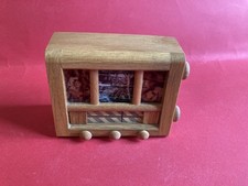 Puppenstube Fernseher mit