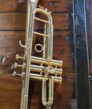 Trompete aus Messing, 3