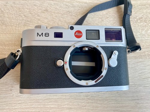 Leica 3mp digital dslr - leica,