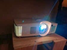Optoma GT 1070Xe Full HD 3D Short Throw Beamer / Kurzdistanz Projektor