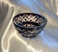 Kristallschale dunkelrot