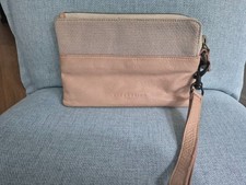 Liebeskind Clutch Wristlet Echtleder nude und beige