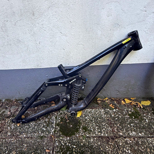 Iron horse - iron,