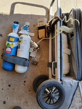 Elektr. Sauerstoff-Regler Oxytron 2, inkl Druckminderer, 3 O2-Flaschen, Caddy 