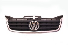 Kühlergrill mit Emblem