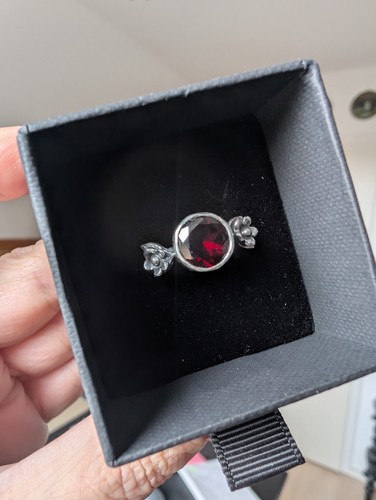 Gothic vampire garnet granat - vampire,