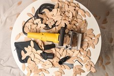 DEWALT DW682K-QS 600W