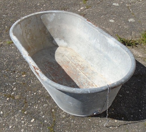 Alte zinkwanne pflanzwanne - alte,