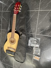 Kindergitarre 1/4 mit Lern Cd, Ersatzsaiten, Pitch Pipe, Case für Anfänger