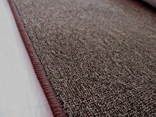 Läufer braun Teppich Korridor