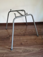 Graue Eames H-Base Gestell
