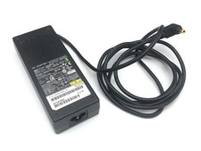 Fujitsu AC Adapter Netzteil