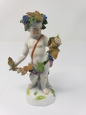 Meissen Putto with garland of