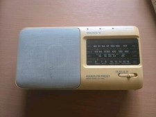 Radio Sony Model  ICF-990L 4