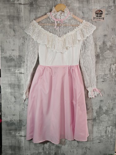 Vintage 70s lace satin - lace,
