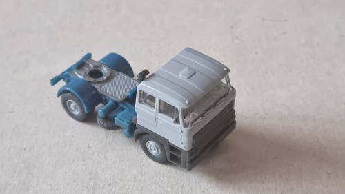Lot eine daf - ,