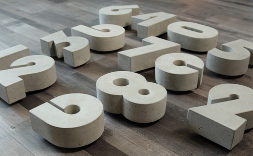 Hausnummer aus beton - hausnummer,
