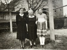 👩 Foto Frauen Gruppe Dorf