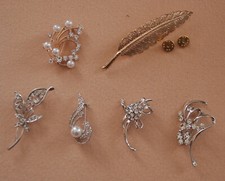 Brosche Laub Geweih Fantasie gold silber Strass Perlen