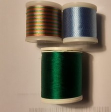 1/2 Preis:   3 verschiedene Madeira Rayon Maschinenstickgarne