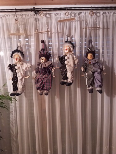 Clowns auf schaukel mit - clowns,