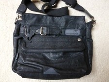 Kangaroos Kunstleder Umhängetasche Damen Schwarz NEU