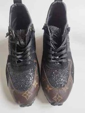 Sehr schöne NEUE TOP Sneakers  in schwarz/dunkelbraun in Gr. 40