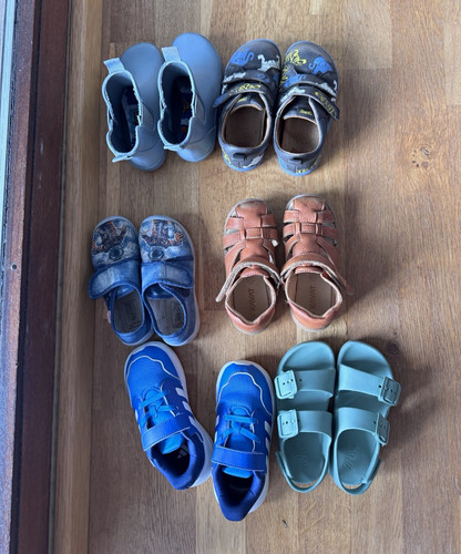 Set mit paar - 6, kinderschuhen
