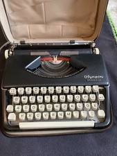 Reiseschreibmaschine Olympia