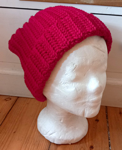 Handgemacht gestrickte mütze - handgemacht,