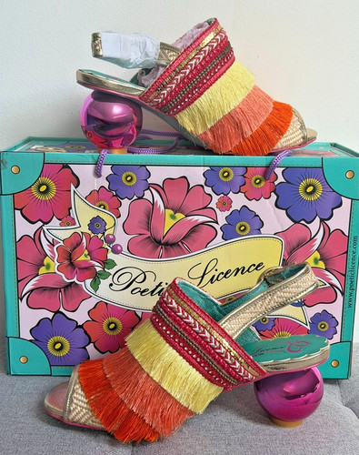 Poetic licence fringe - licence, tassel