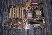 Asus P4 B mit originaler Blende und Pentium 4 CPU neu nie benutzt aus Sammlung