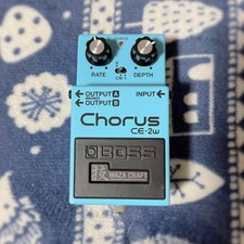 Boss CE-2W Waza Craft