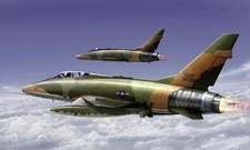 Trumpeter 1:72 1650 F-100F Super Sabre - NEU