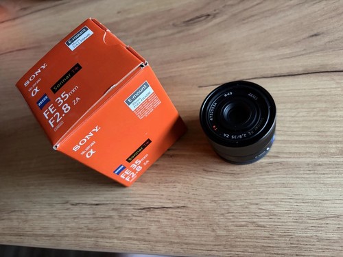 Sony 35mm 8 - f/2.8, zeiss