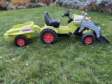 Trettraktor mit Frontlader und Anhänger (gebraucht) von BIG / Claas