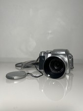 Fujifilm FinePix S3000 | 3.2MP