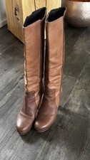 Edle Hugo Boss Damenstiefel